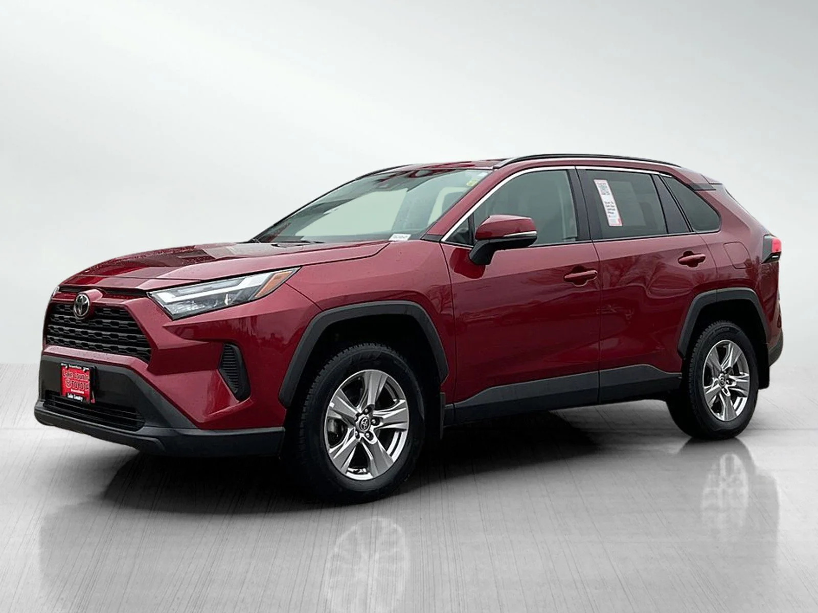2023 Toyota RAV4 XLE AWD's photo