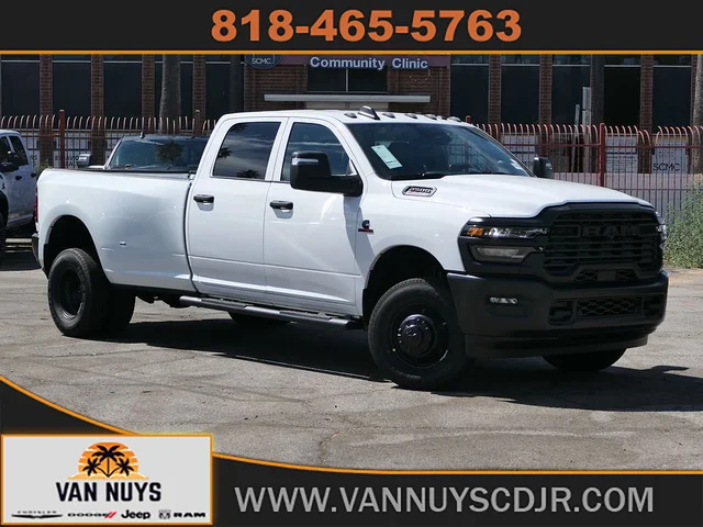 2026 RAM 3500 Tradesman Crew Cab 4x4 8' Box