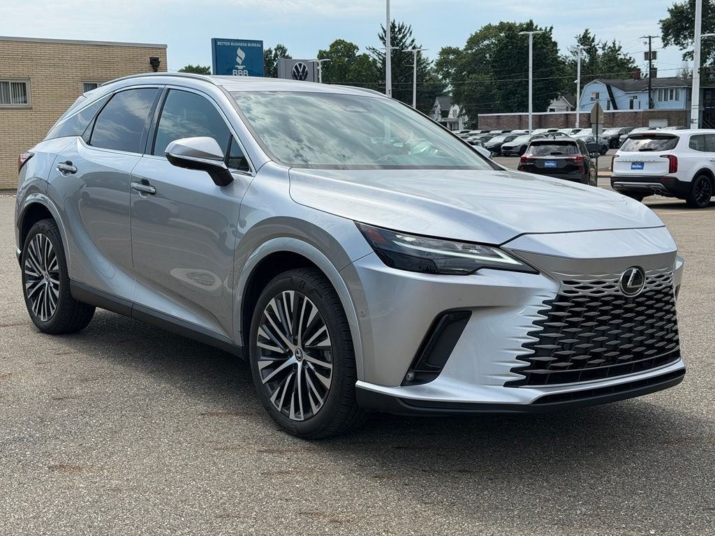 Used 2024 Silver Lexus 350 Premium Plus image 5