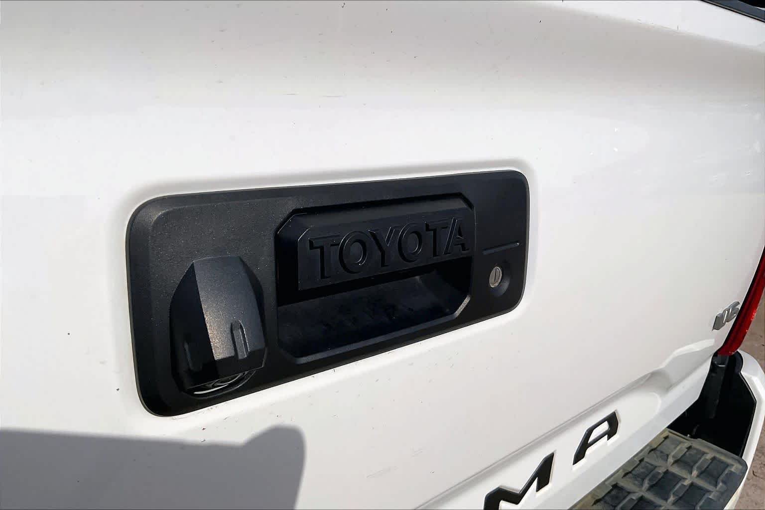 Used 2023 Ice Cap Toyota SR image 29