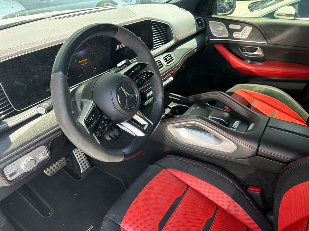 Certified Used 2025  Mercedes-Benz GLE 53 AMG® image 1