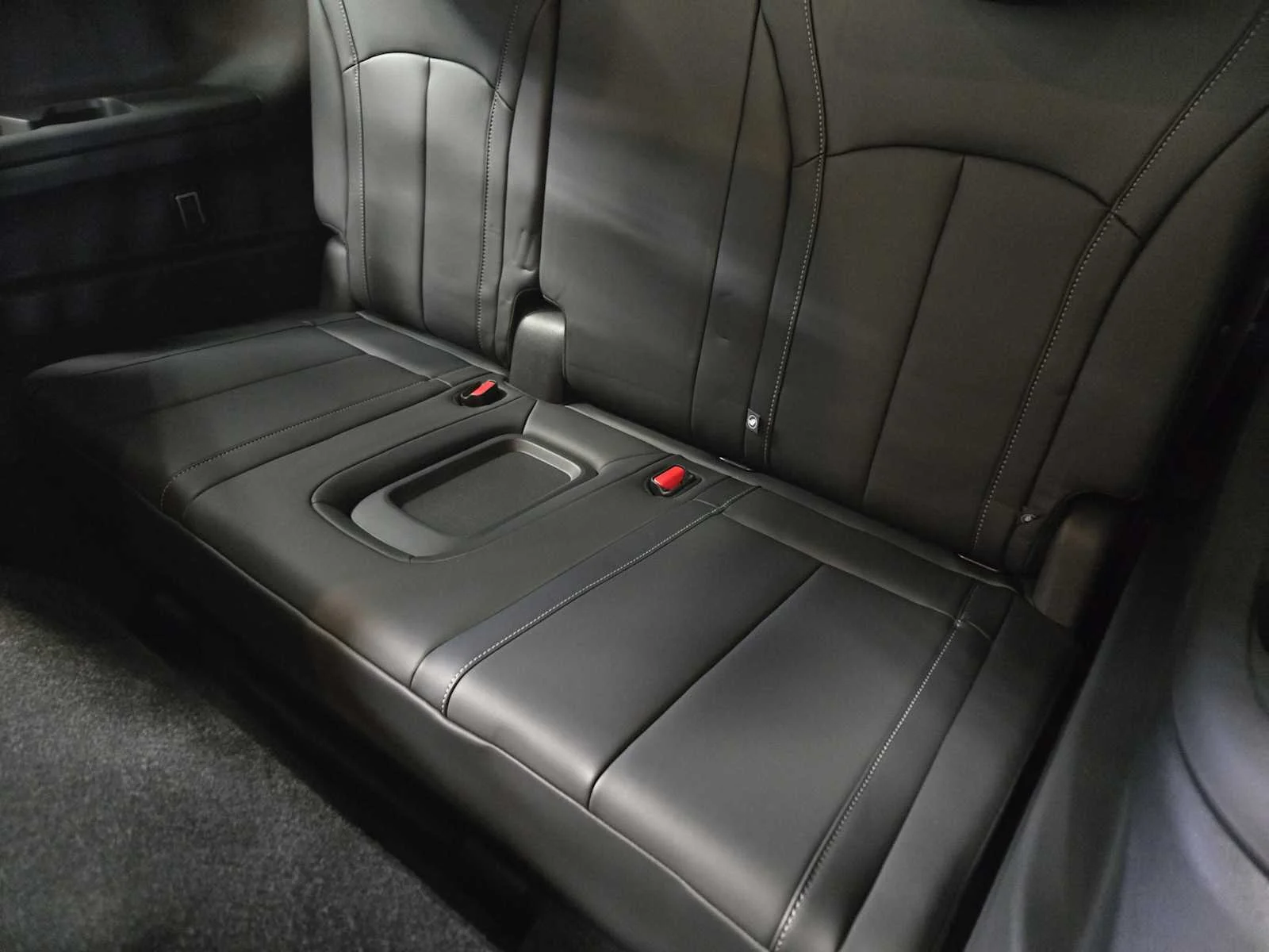 New 2027 MINERAL BLACK INFINITI LUXE image 21