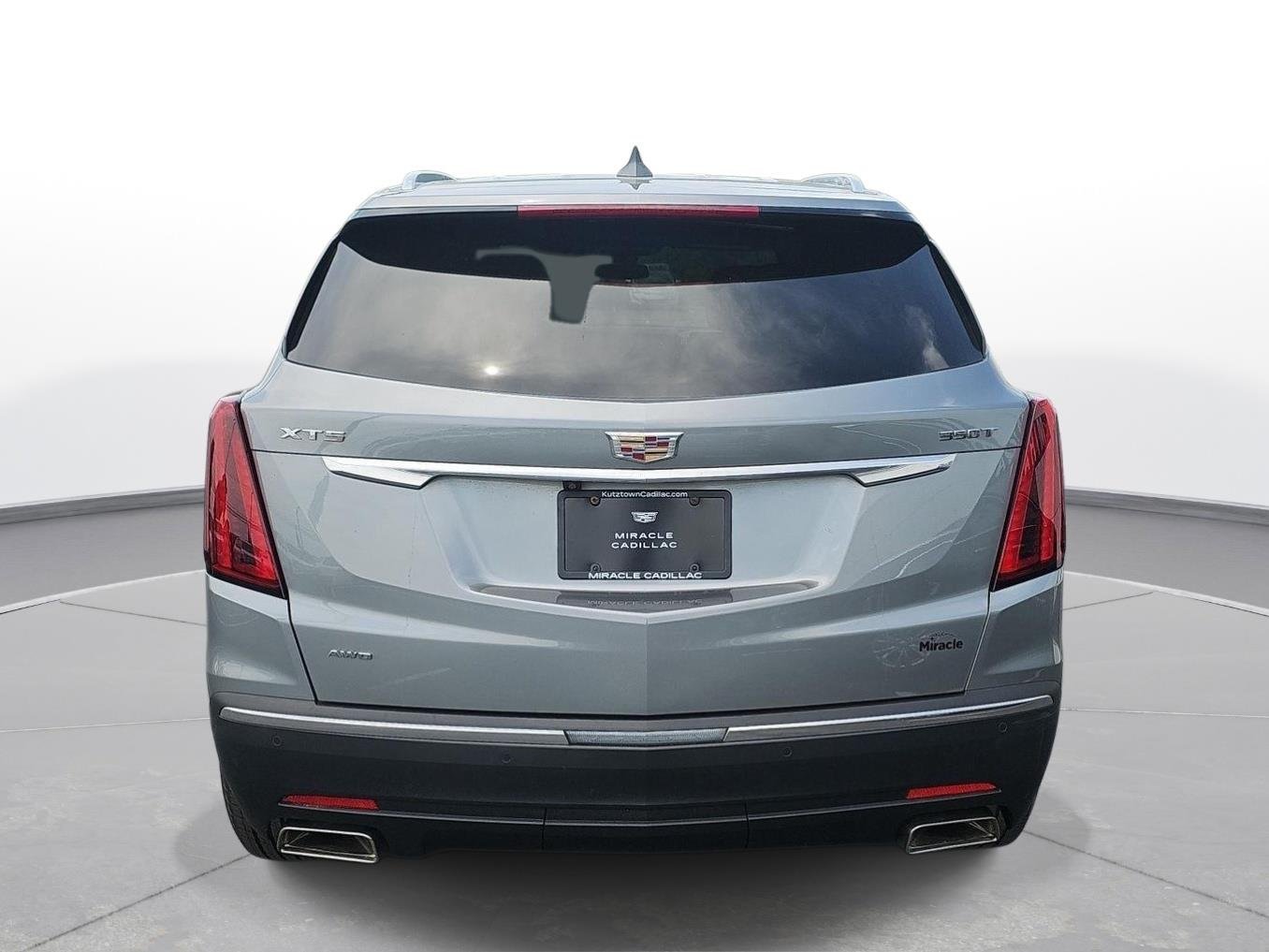 Used 2023 Argent Silver Metallic Cadillac AWD Luxury image 7