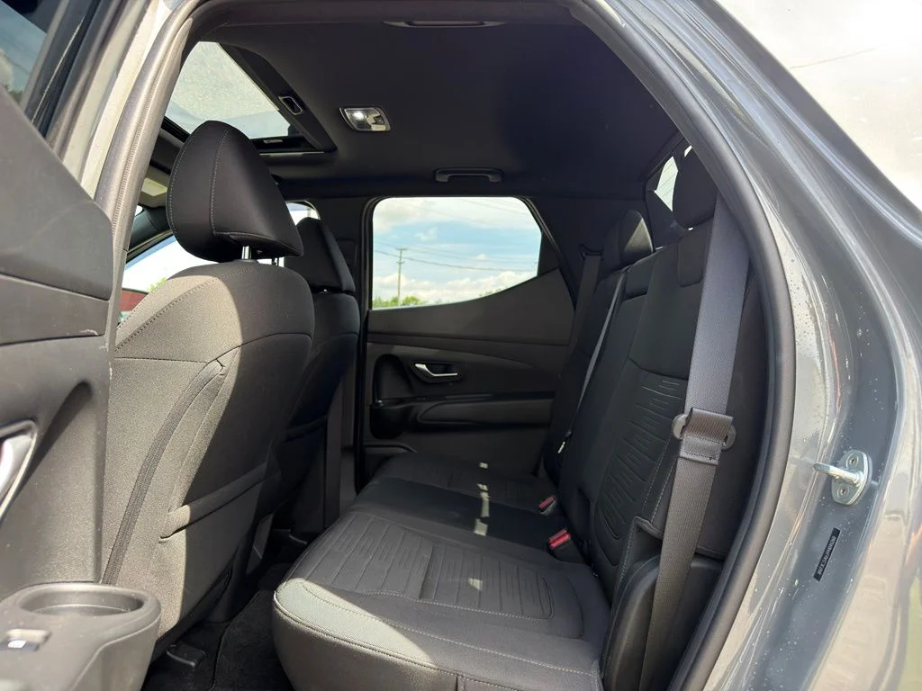 Used 2023 Gray Hyundai SEL image 22
