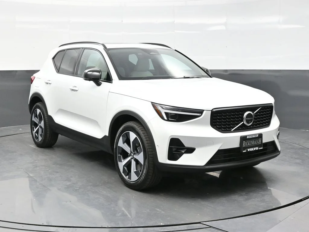 2026 Volvo XC40
