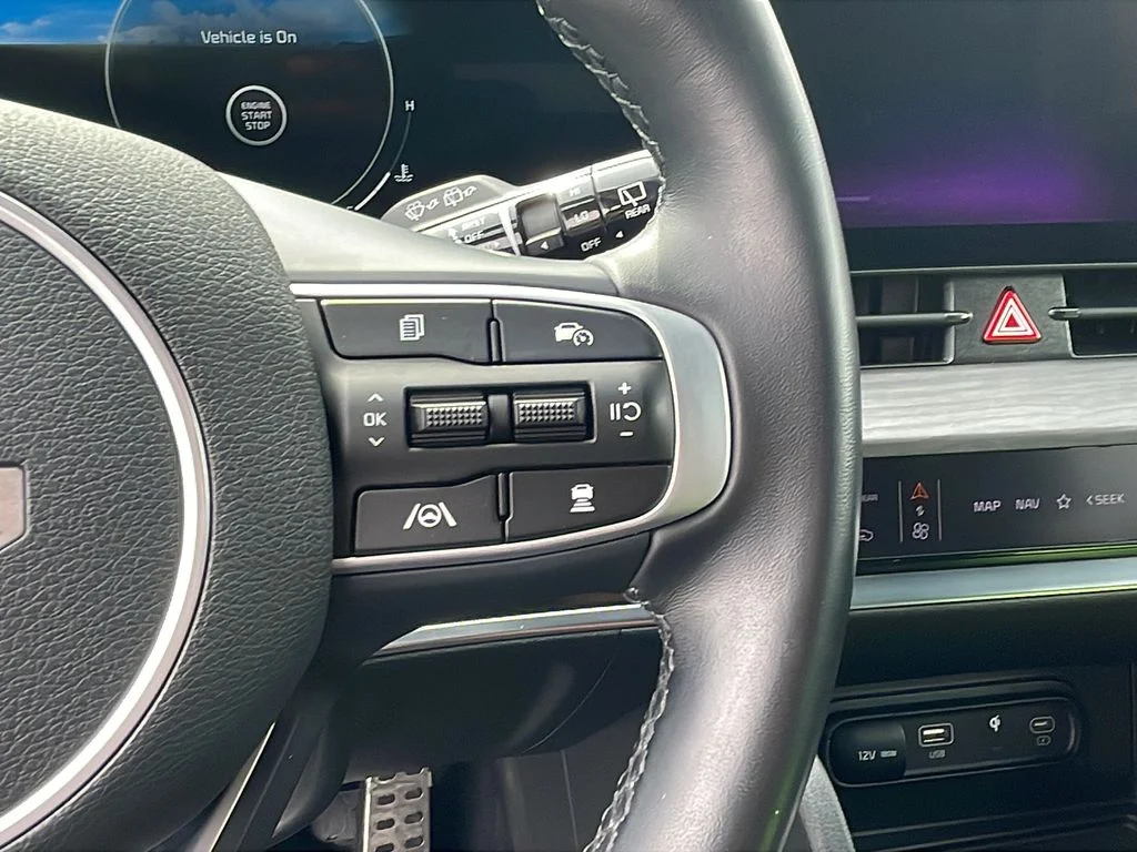 Certified Used 2023 Green Kia X-Pro Prestige image 20