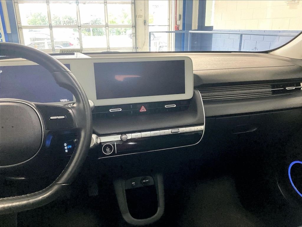 Used 2023 Gray Hyundai Limited image 18