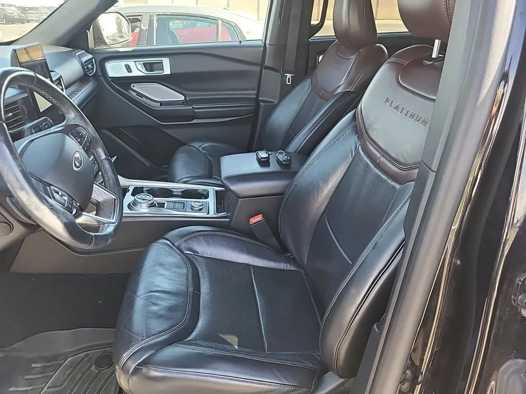 Used 2020 Black Ford Platinum image 7