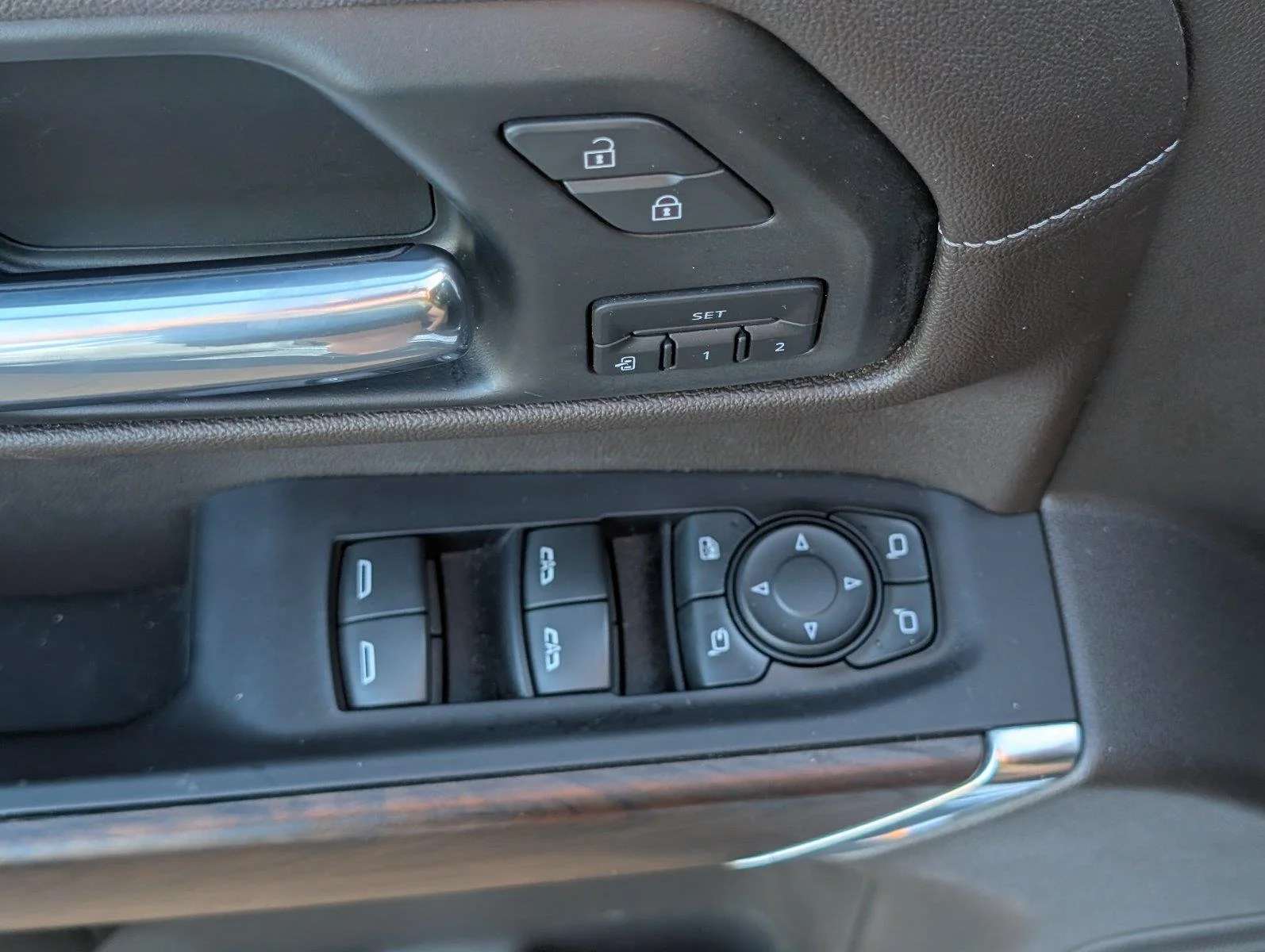 Used 2021 SUMMIT WHITE GMC SLT image 21