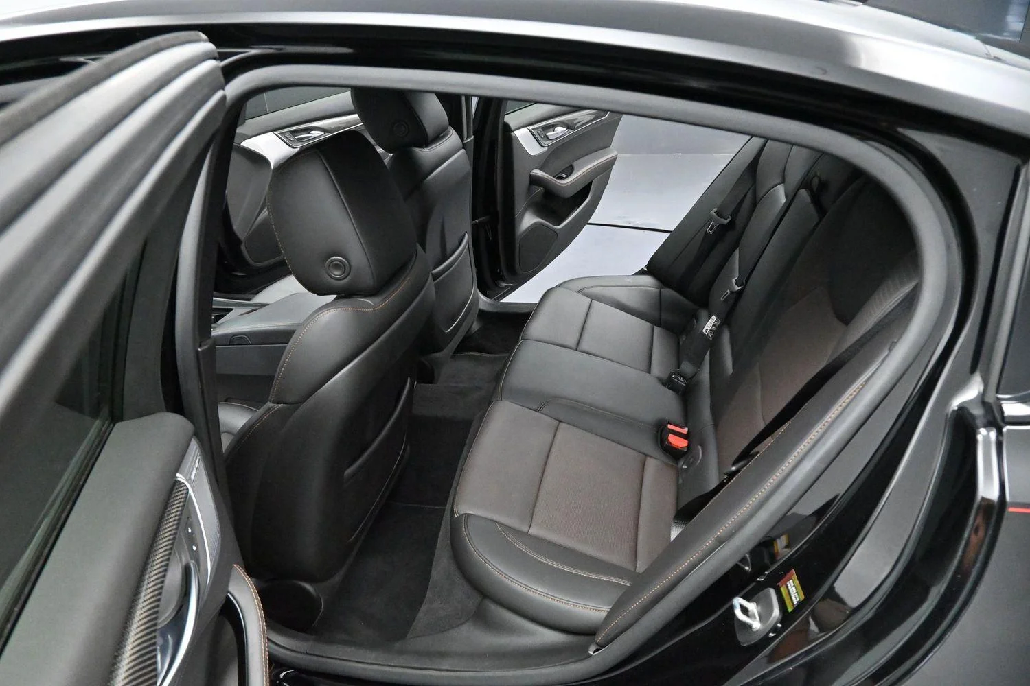 Used 2023 Black Raven Cadillac V-Series image 28
