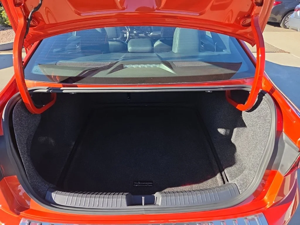Used 2019 Orange Volkswagen R-Line image 19