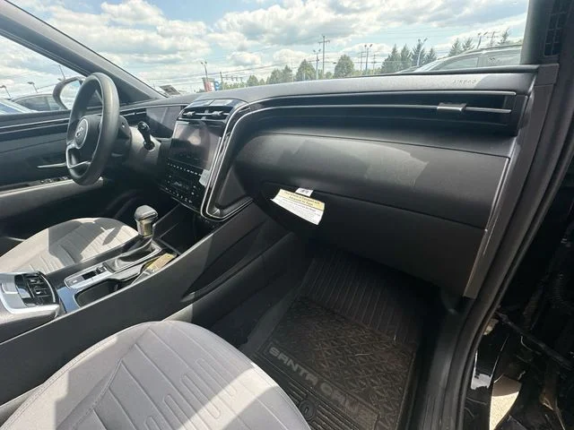 Used 2024 Black Hyundai SEL image 33