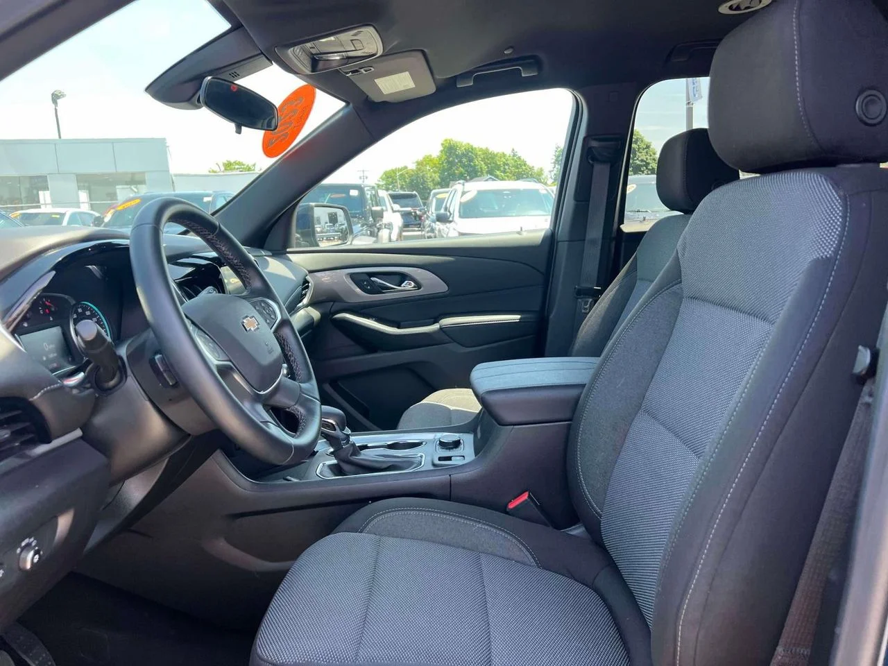 Used 2023 Northsky Blue Metallic Chevrolet AWD LT Cloth image 18