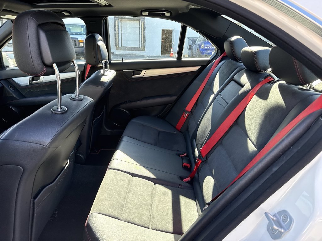 Used 2013  Mercedes-Benz C 300 image 9