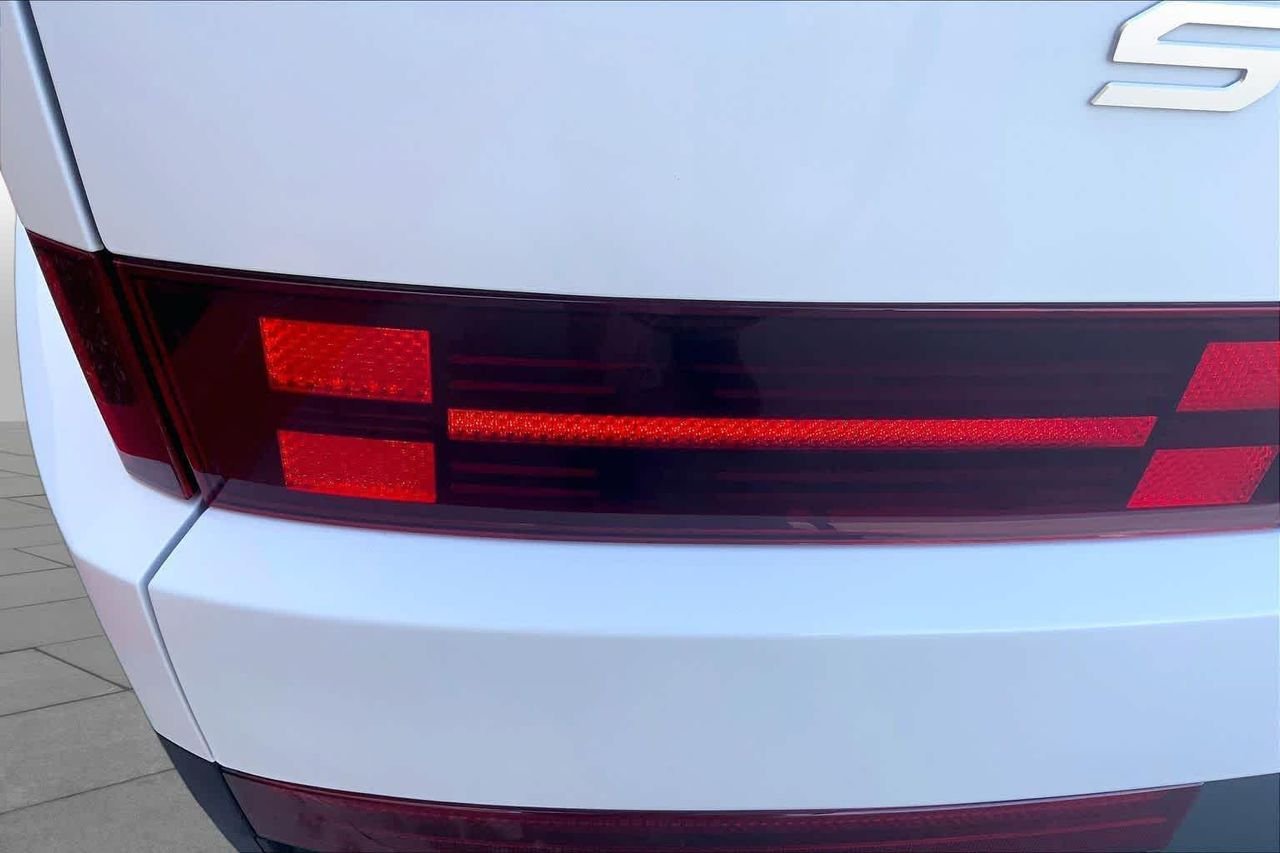 New 2027 Serenity White Hyundai SEL FWD image 14