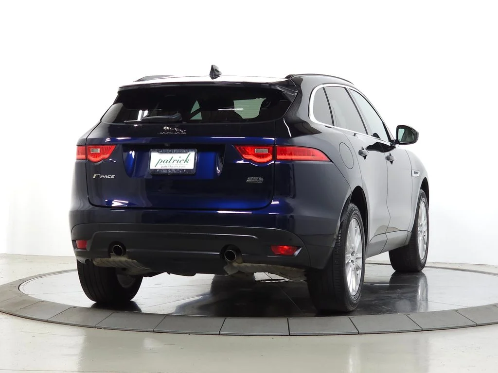 Used 2020  Jaguar 25t Prestige image 7