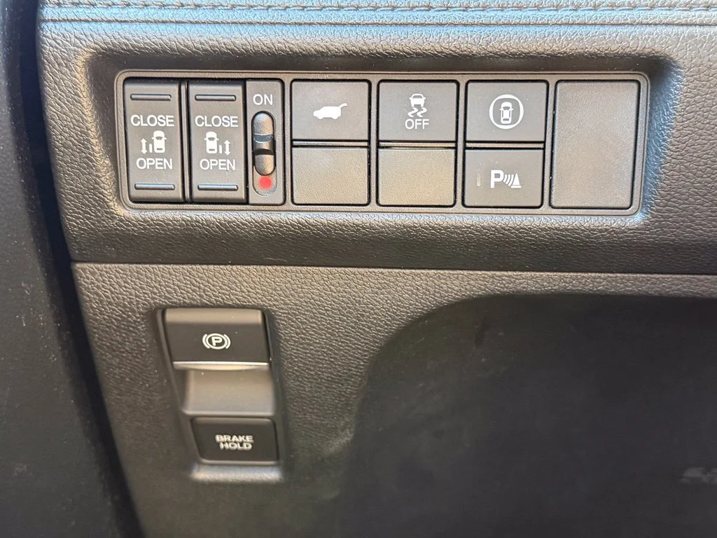 Used 2024  Honda Touring image 30