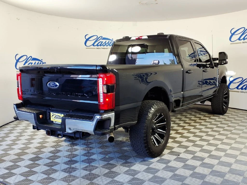 Used 2023 Black Ford Lariat image 7