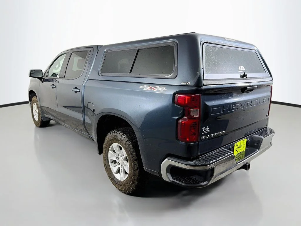 Used 2020 Gray Chevrolet LT image 8