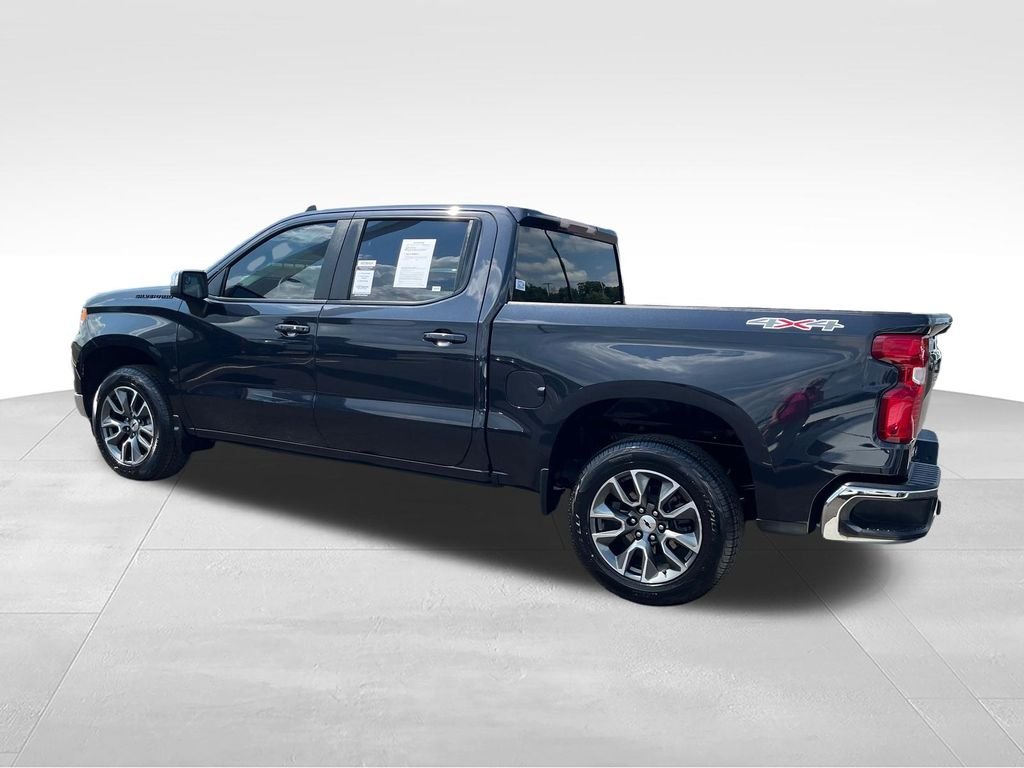 Used 2024 Gray Chevrolet LT image 3