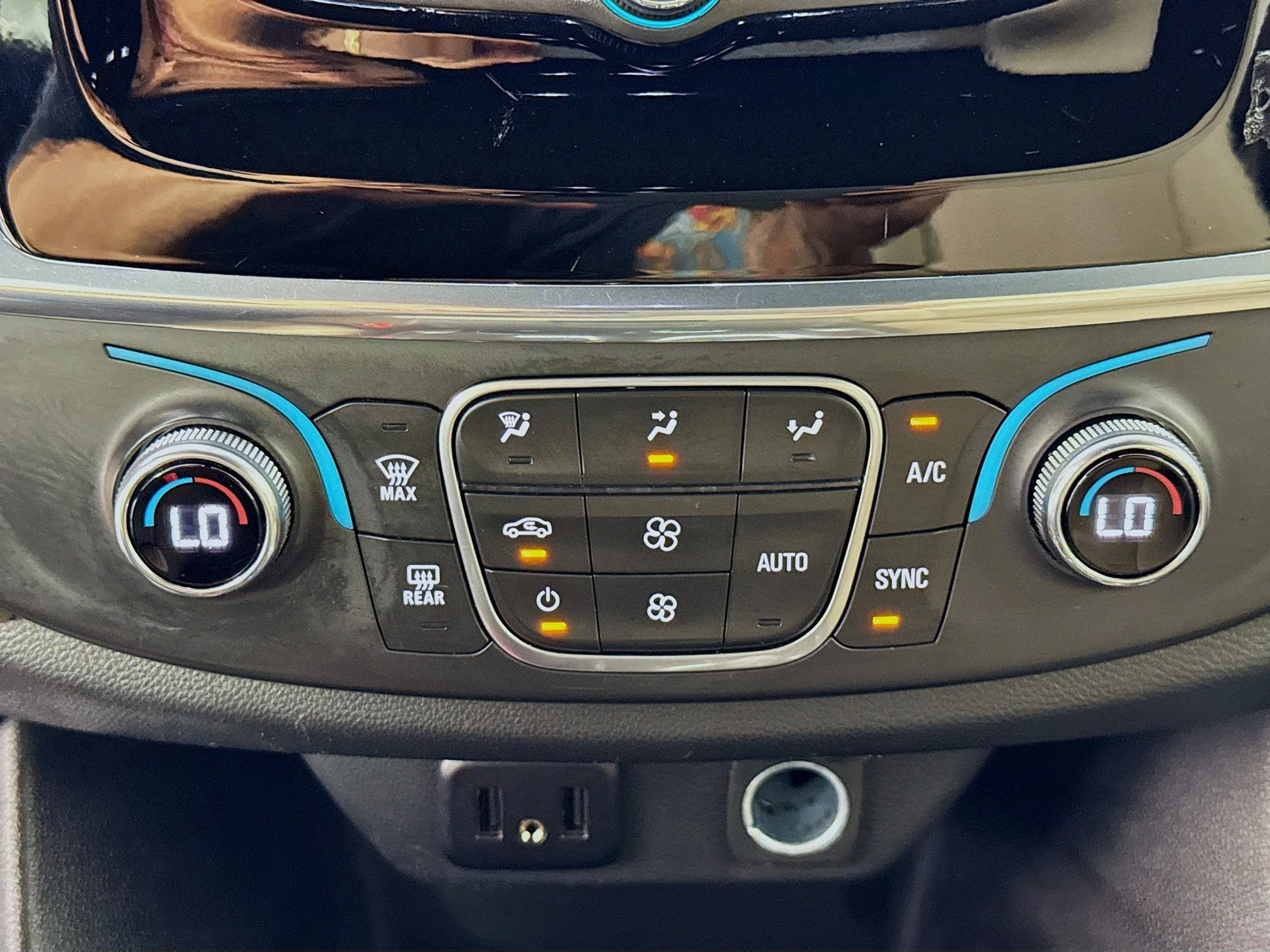 Used 2023 Summit White Chevrolet LS image 17