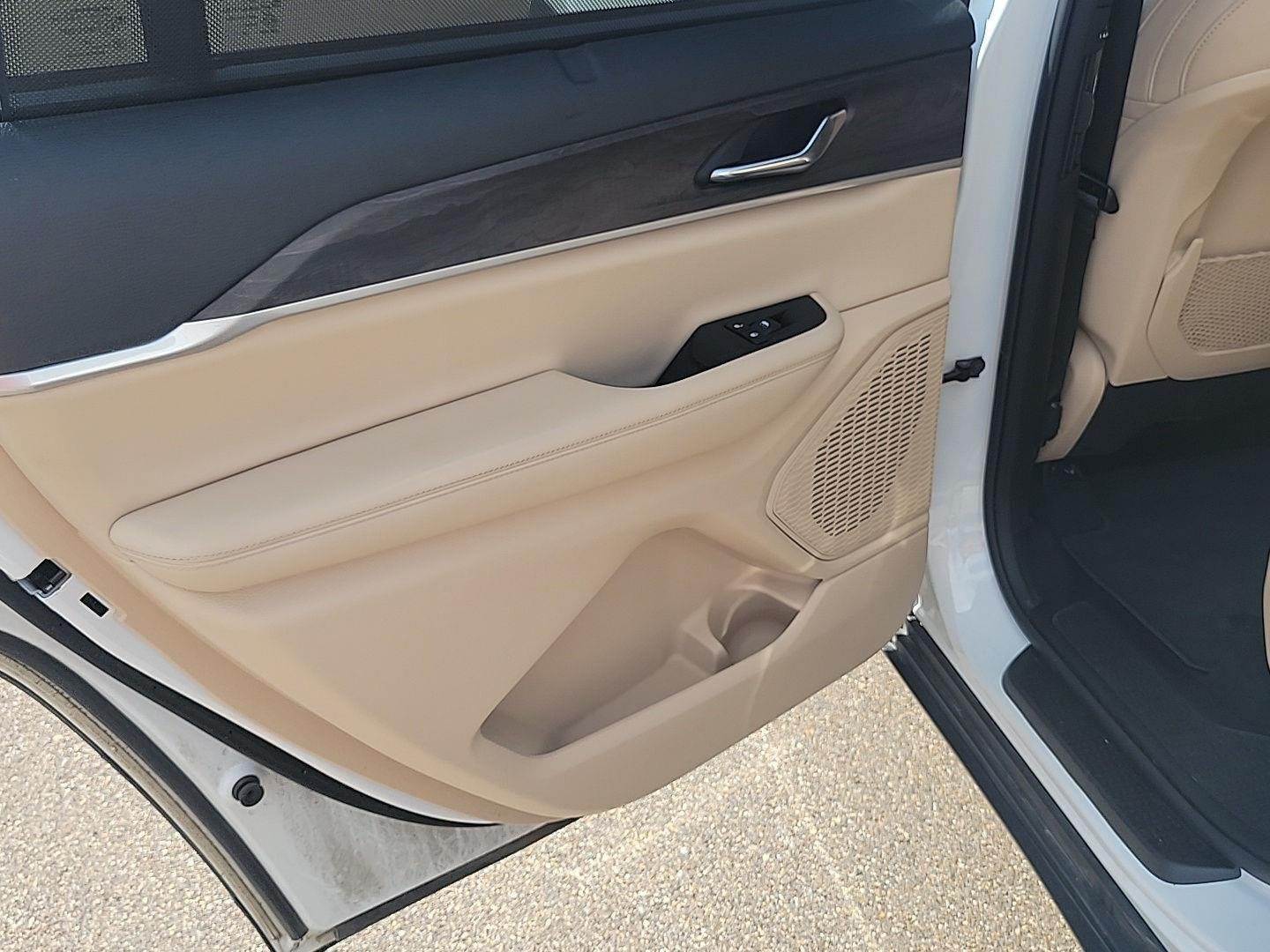 Used 2025 Bright White Clearcoat Jeep Limited image 16