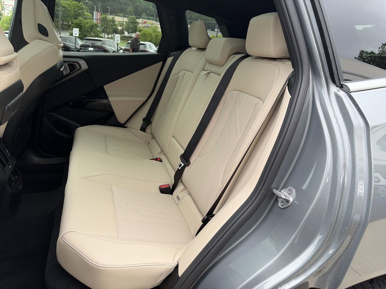 New 2026 Skyscraper Grey Metallic BMW 30 xDrive image 32