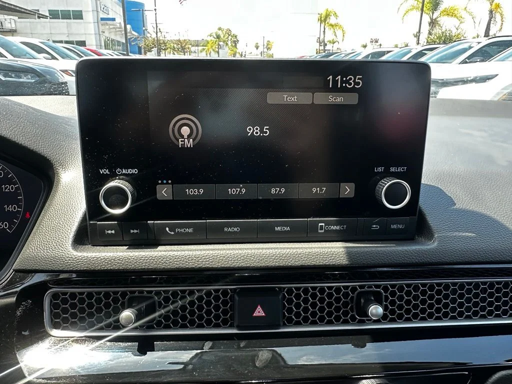 Used 2024  Honda LX image 24