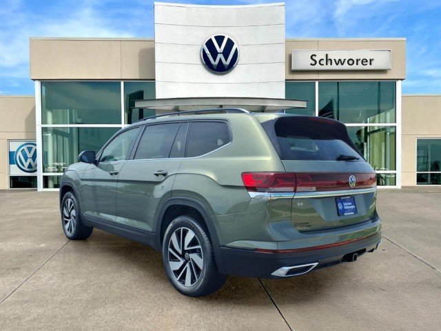 New 2026 Avocado Green Pearl Volkswagen SE w/Technology 4M image 11
