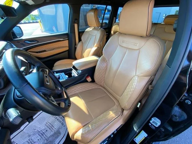 Used 2022 Black Jeep Summit image 13