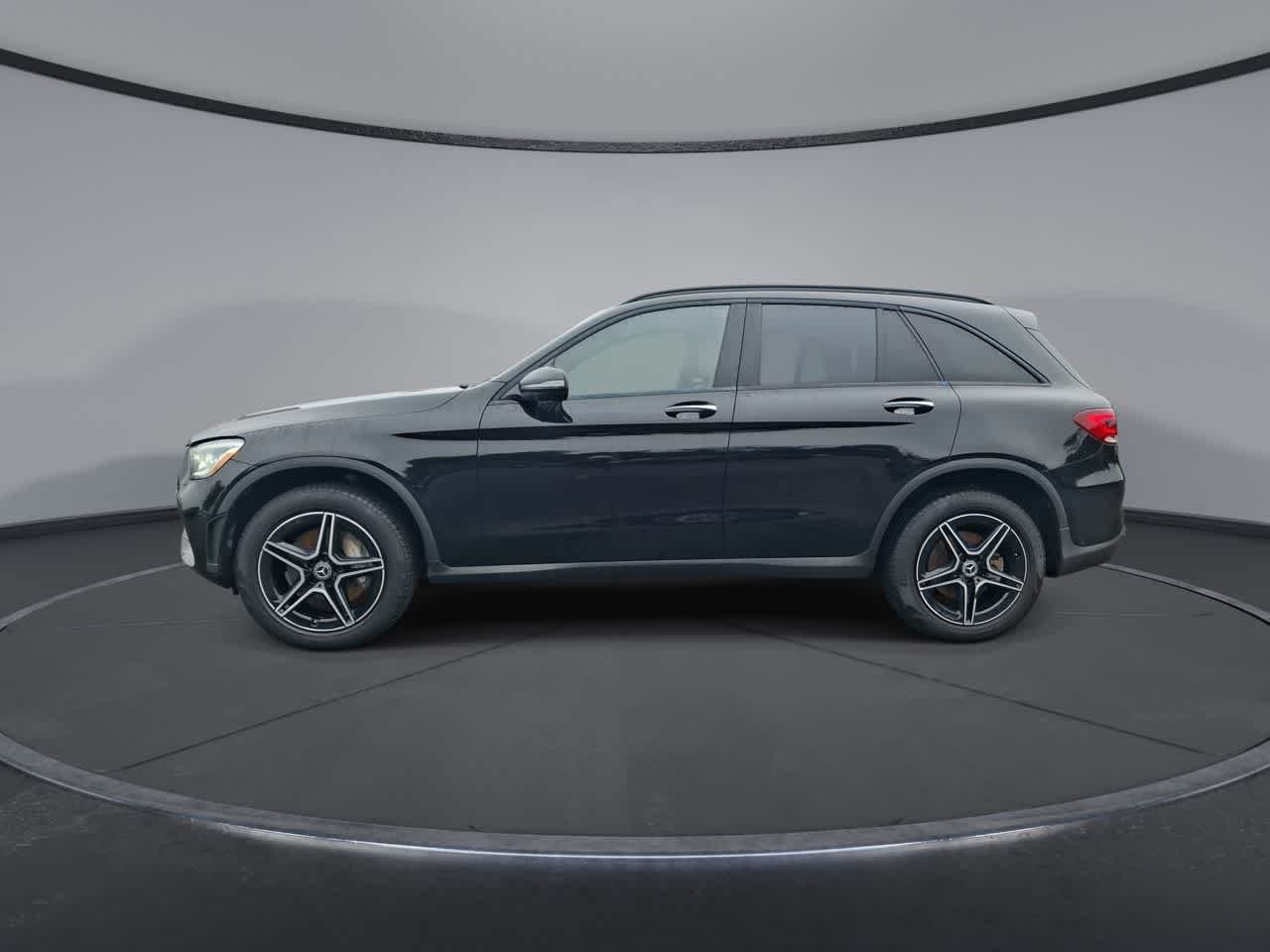 Used 2020 Obsidian Black Metallic Mercedes-Benz GLC 300 image 5