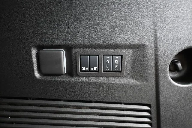 Used 2025 Silver GMC AT4 image 42