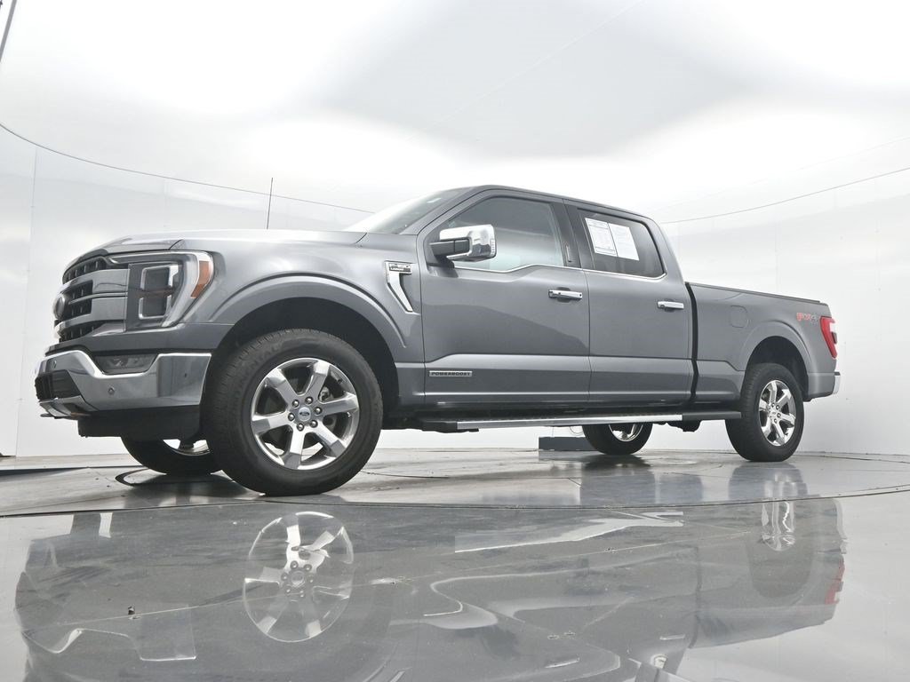 Used 2023 Gray Metallic Ford LARIAT image 32