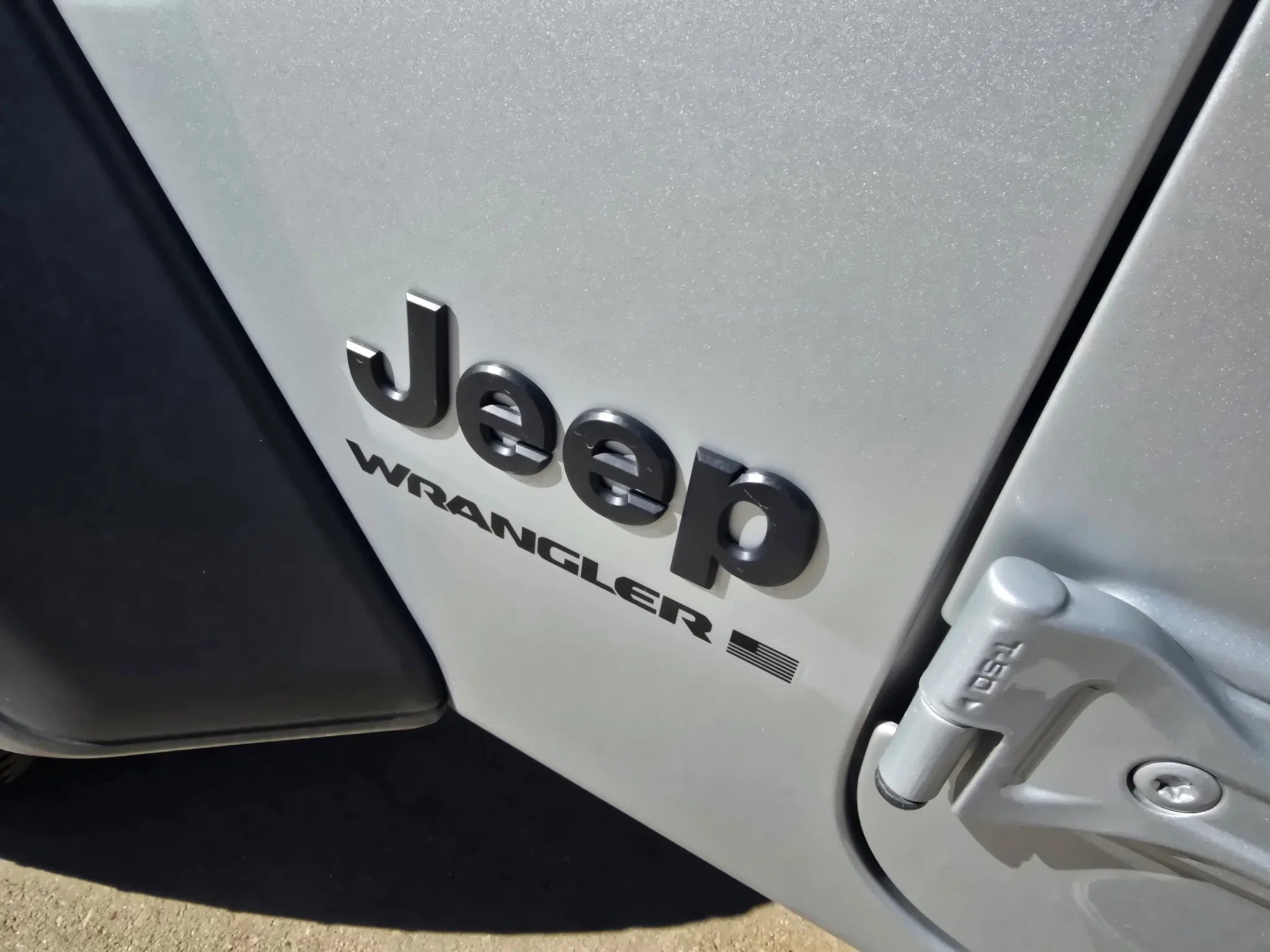Used 2024 Silver Zynith Clearcoat Jeep Sport S image 12