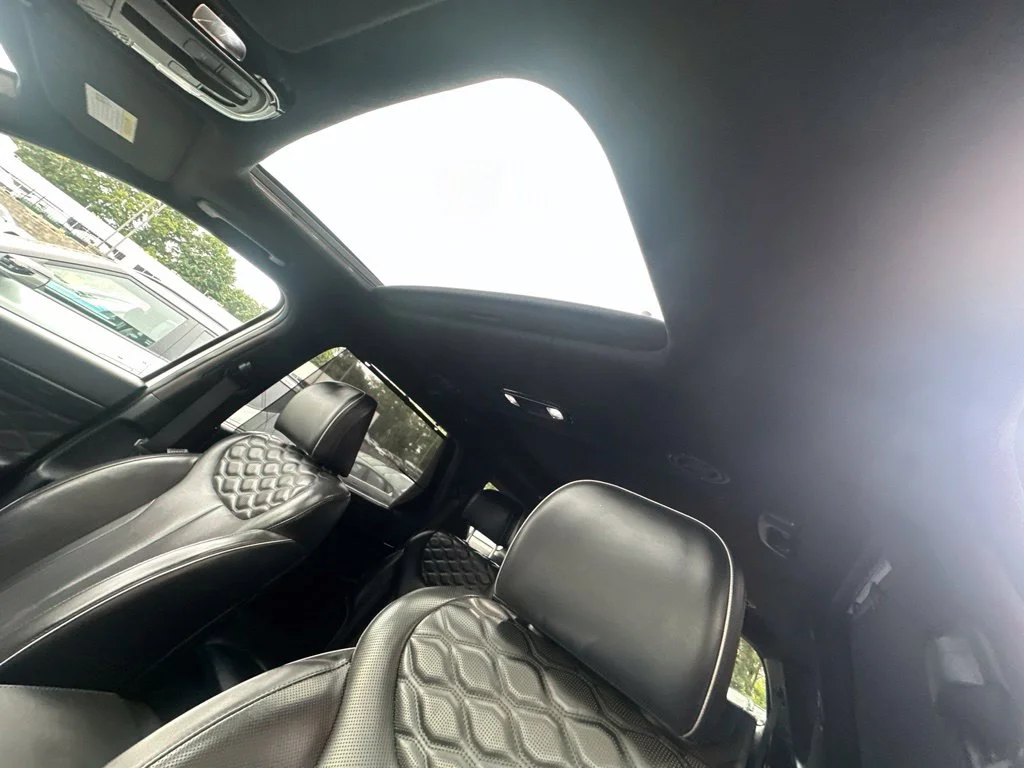 Used 2022 White Hyundai Calligraphy image 13