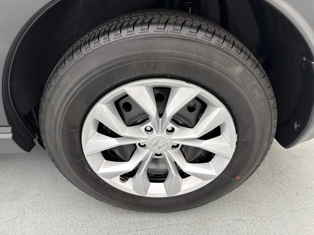 New 2026 Platinum White Pearl Honda LX image 6