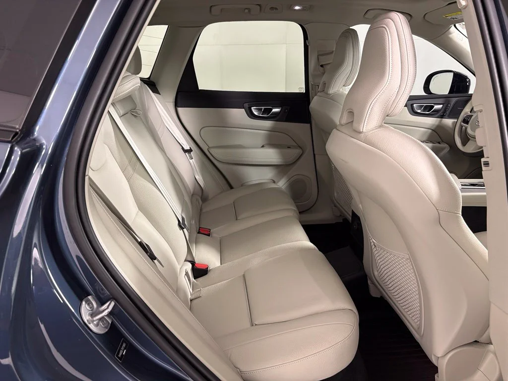 Used 2024 Blue Volvo T8 Plus Dark Theme image 38