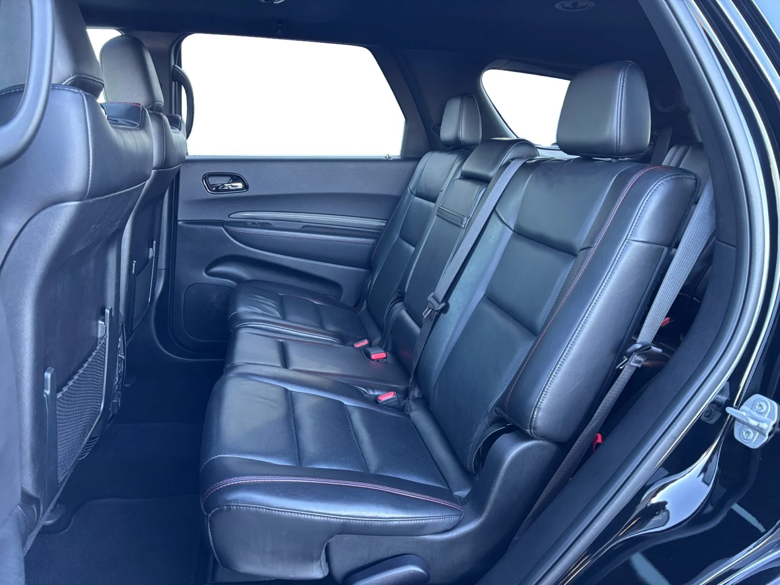 Used 2025 Diamond Black Crystal Pearl Dodge R/T image 16
