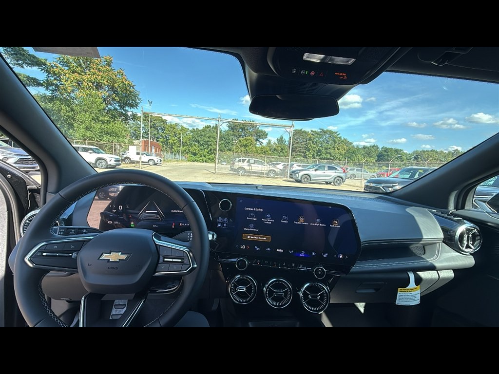 2025 Chevrolet Blazer EV LT - Photo 10
