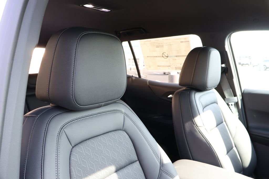 2027 Chevrolet Equinox LT - Photo 43