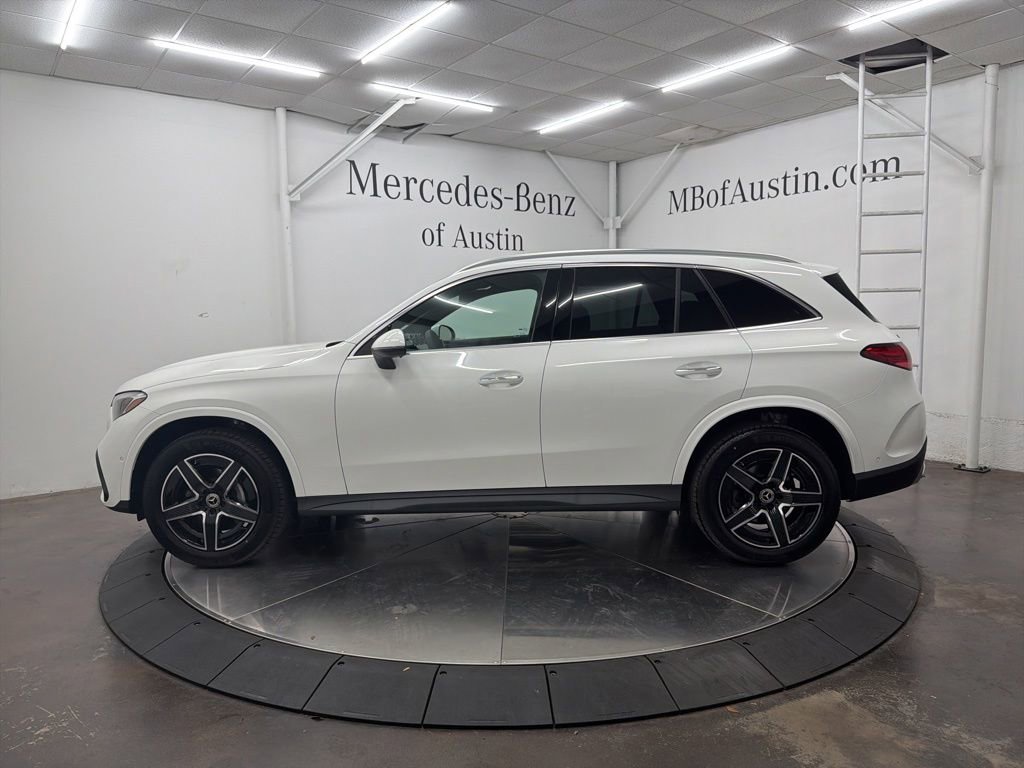 New 2026 Polar White Mercedes-Benz GLC 300 image 38