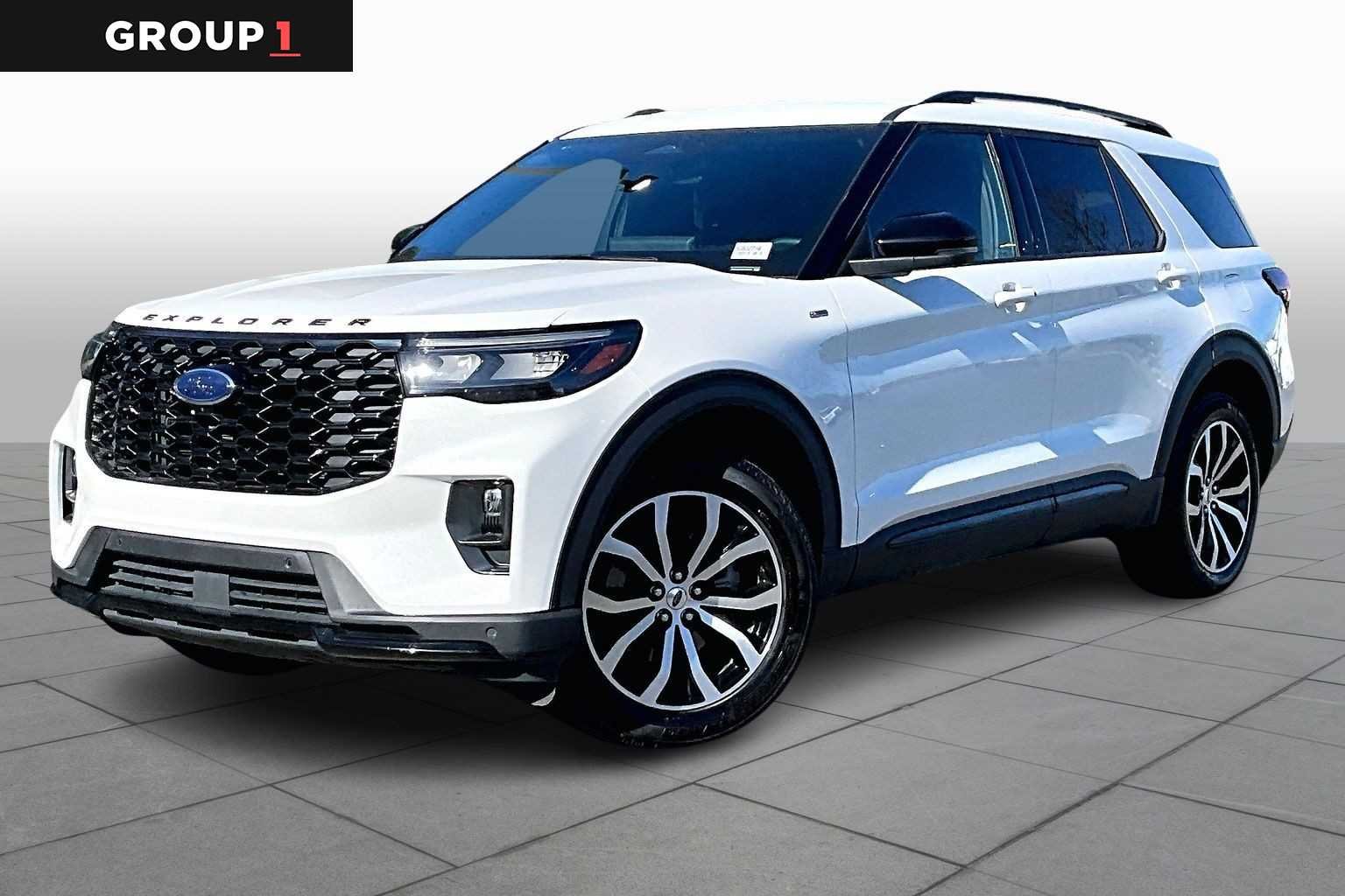 Star White 2025 Ford Explorer ST-Line AWD SUV / Crossover All-Wheel Drive