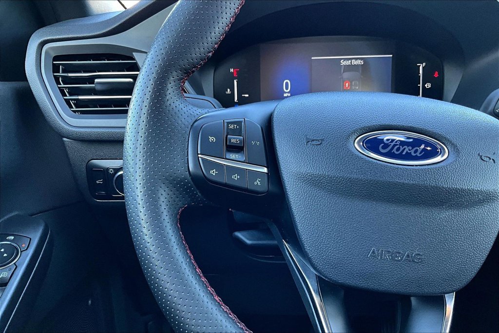 Used 2025 Black Ford ST-Line Select image 9