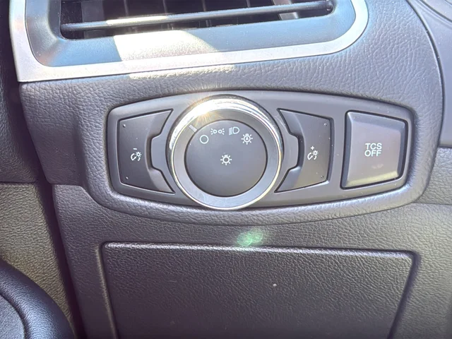 2024 Ford Edge SEL - Photo 28
