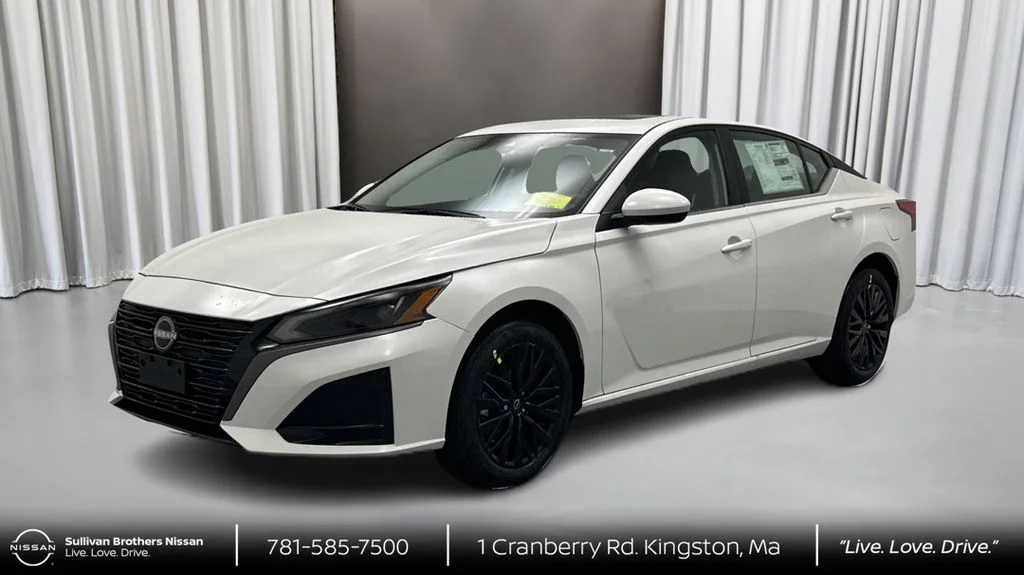 New 2026 White Nissan 2.5 SV image 1