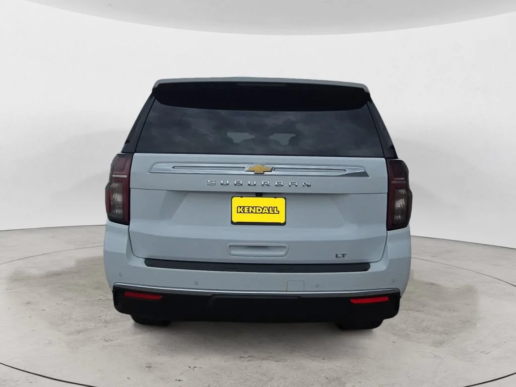 Used 2024 Summit White Chevrolet LT image 6