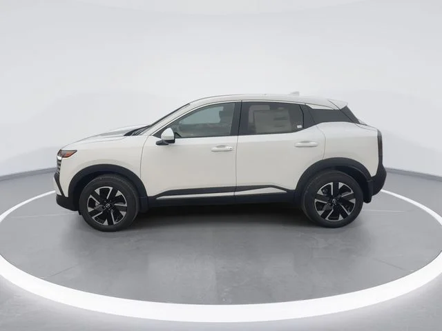 Used 2025 White Nissan SV image 5