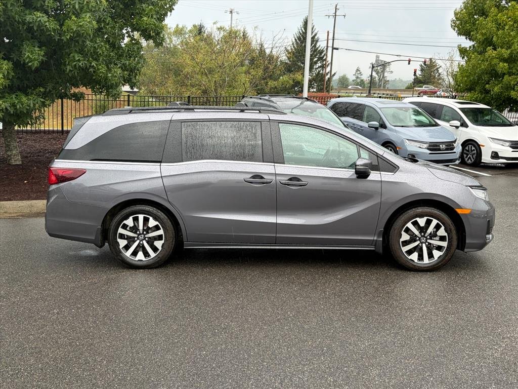 Used 2026 Modern Steel Metallic Honda EX-L image 3