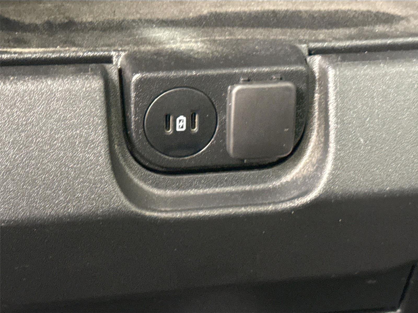 Used 2025 Agate Black Ford XLT image 31