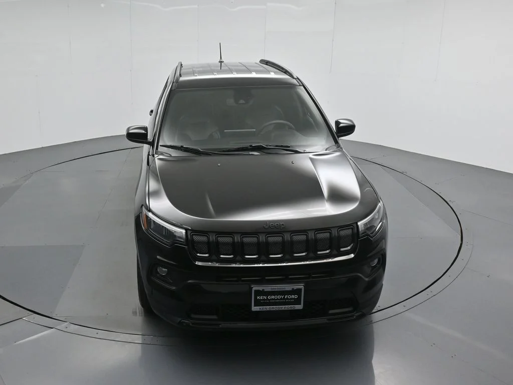Used 2022 Black Jeep Altitude image 33